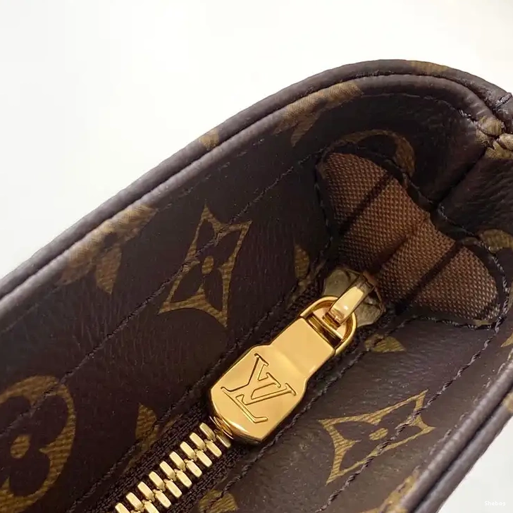 Bags LV 2409YA0179 0817